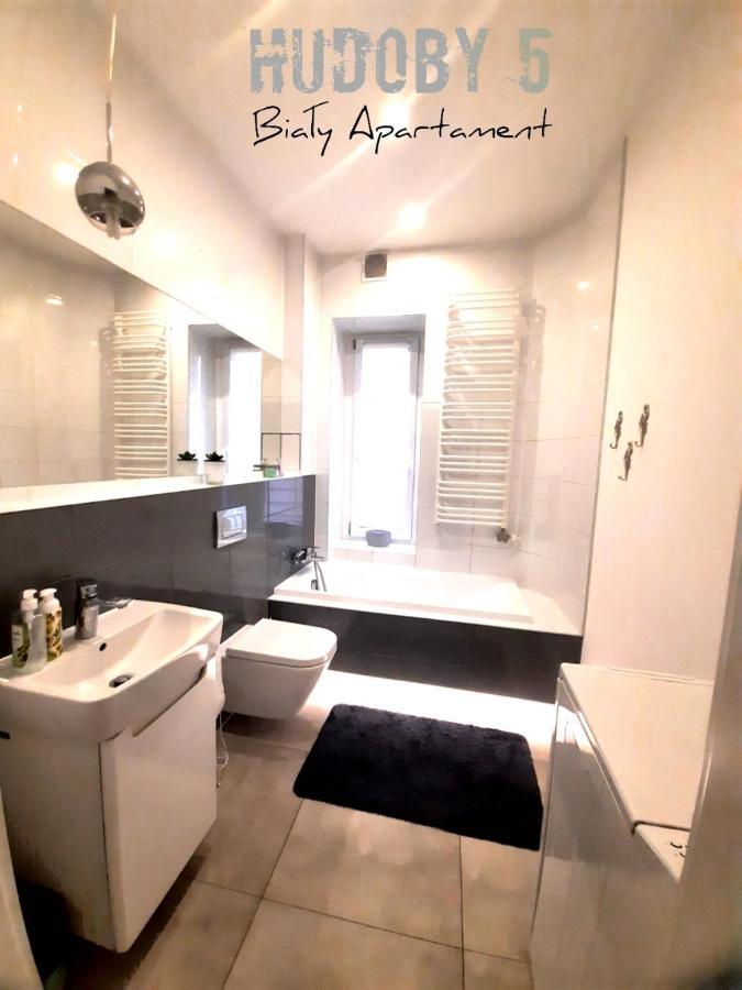 Apartament Bialy Chudoby 5 Gliwice Apartment Exterior photo